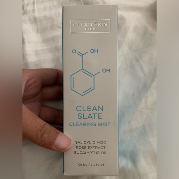 Clean Skin Club Clean Slate Clearing Mist - Picture 2 of 6